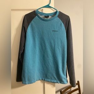 Patagonia Boys Medium lightweight sweatshirt long sleeve